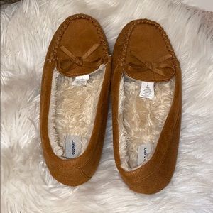 Moccasin  slippers